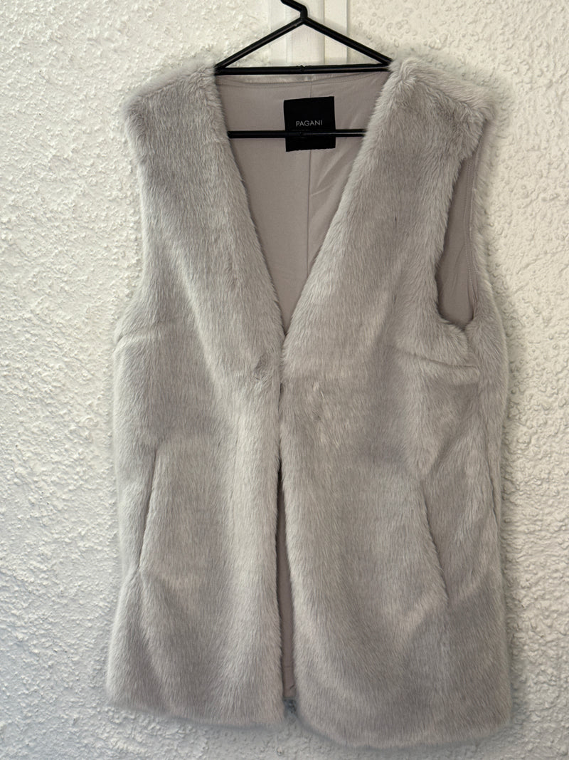 Pagani Grey Faux Fur Vest Sz M 😀5/5