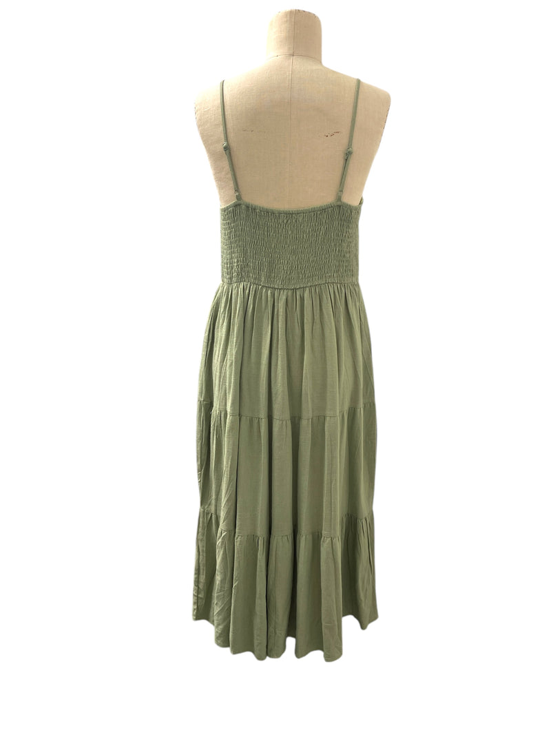 Esther & Co Light Olive Linen Tiered Maxi Dress Sz10 💛