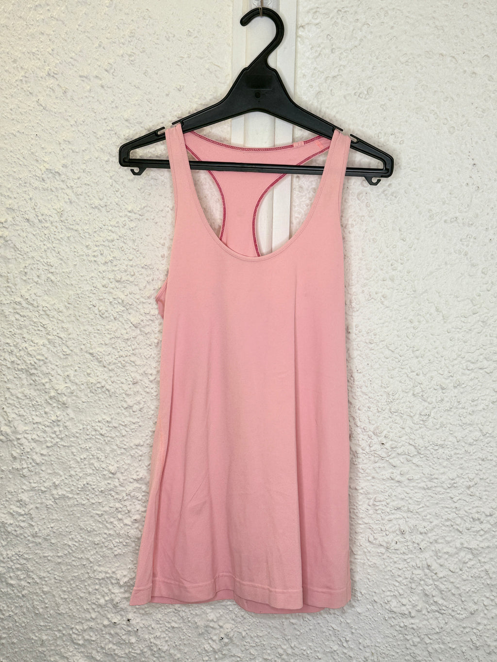Lululemon Pink Singlet No Sz (best fit Sz M)😀6/10