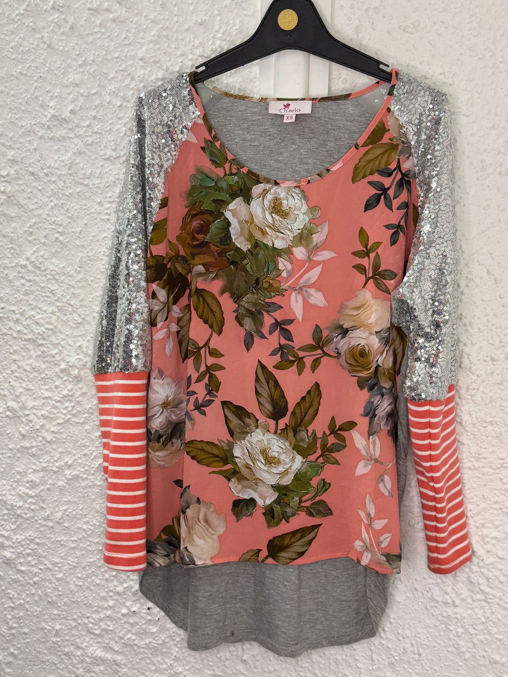 Charlo Coral Floral Sequinned Top Sz XS (best fit up to Sz 12) 😀7/8