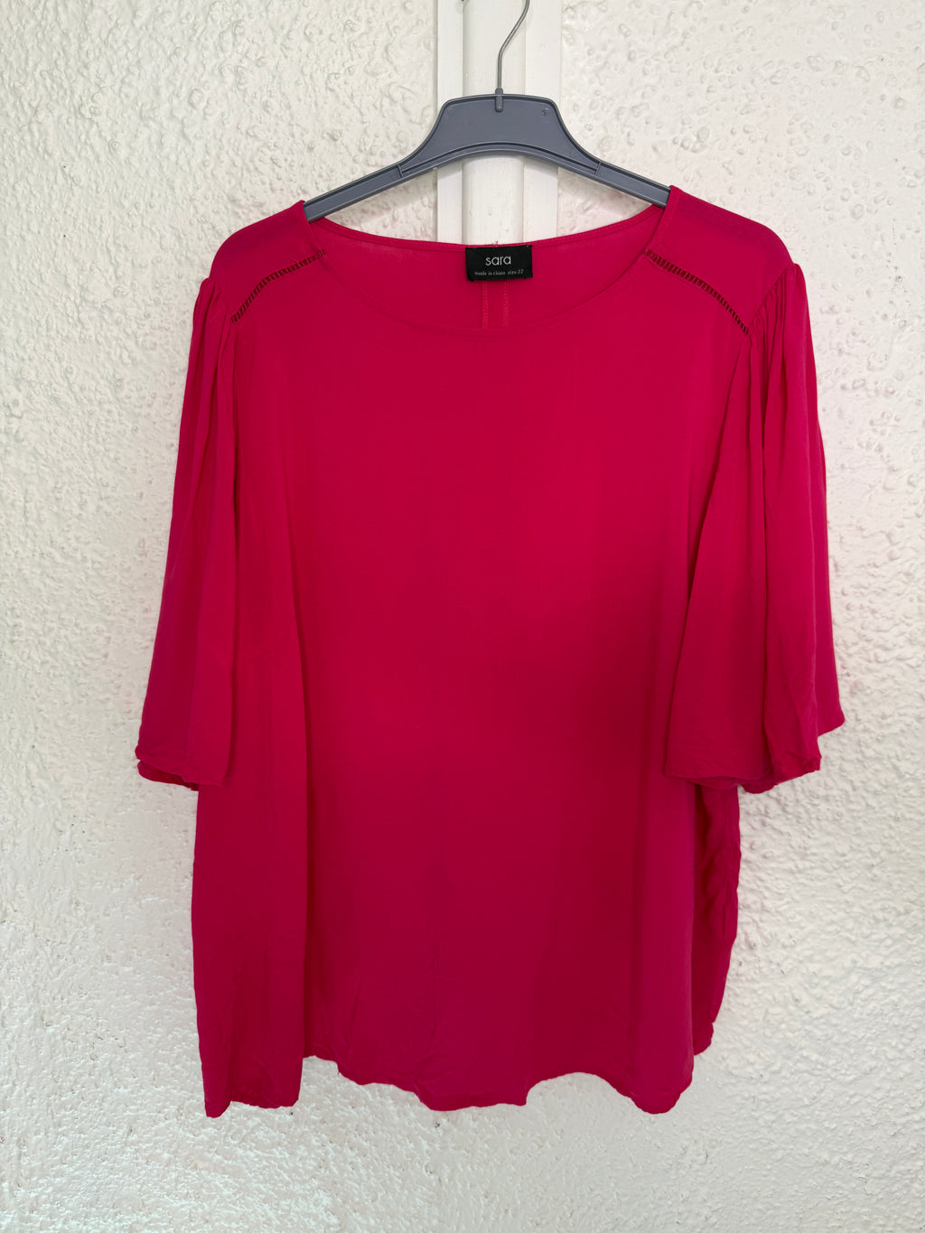 Sara Hot Pink Viscose Top Sz 22😀1/9