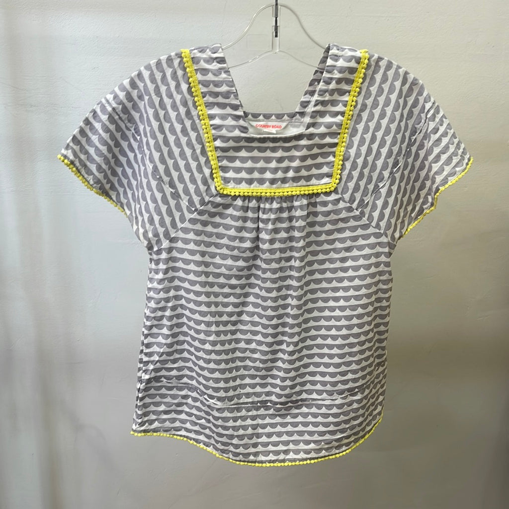 KIDS Country Road Grey/White Yellow Trim Top Kids Sz OS