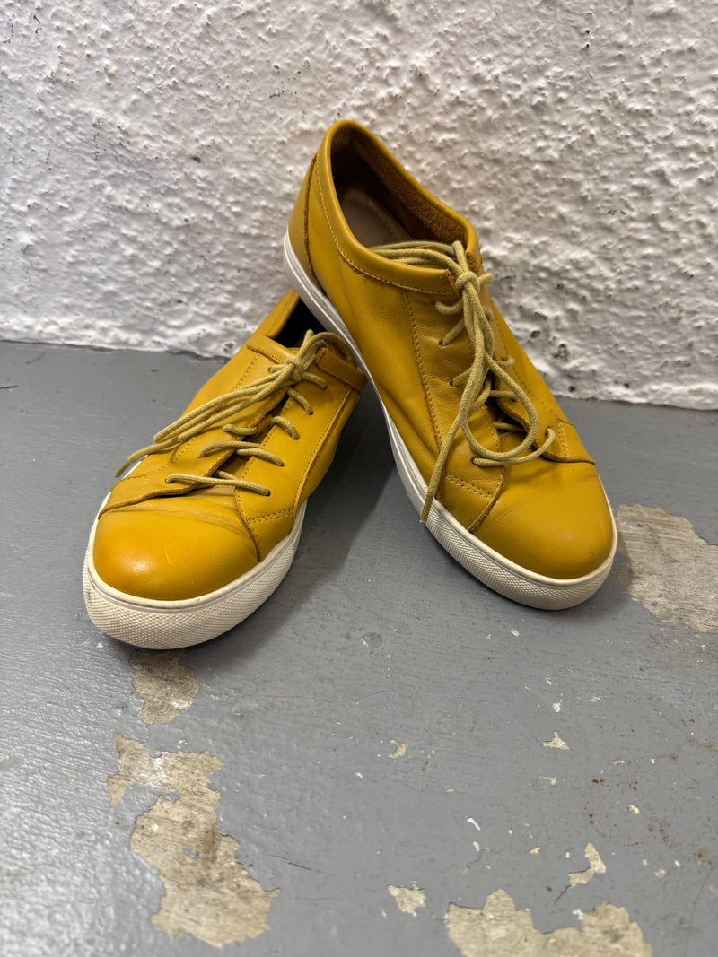 Minx Mustard Leather Bandit Sneakers Sz 37😀14/8