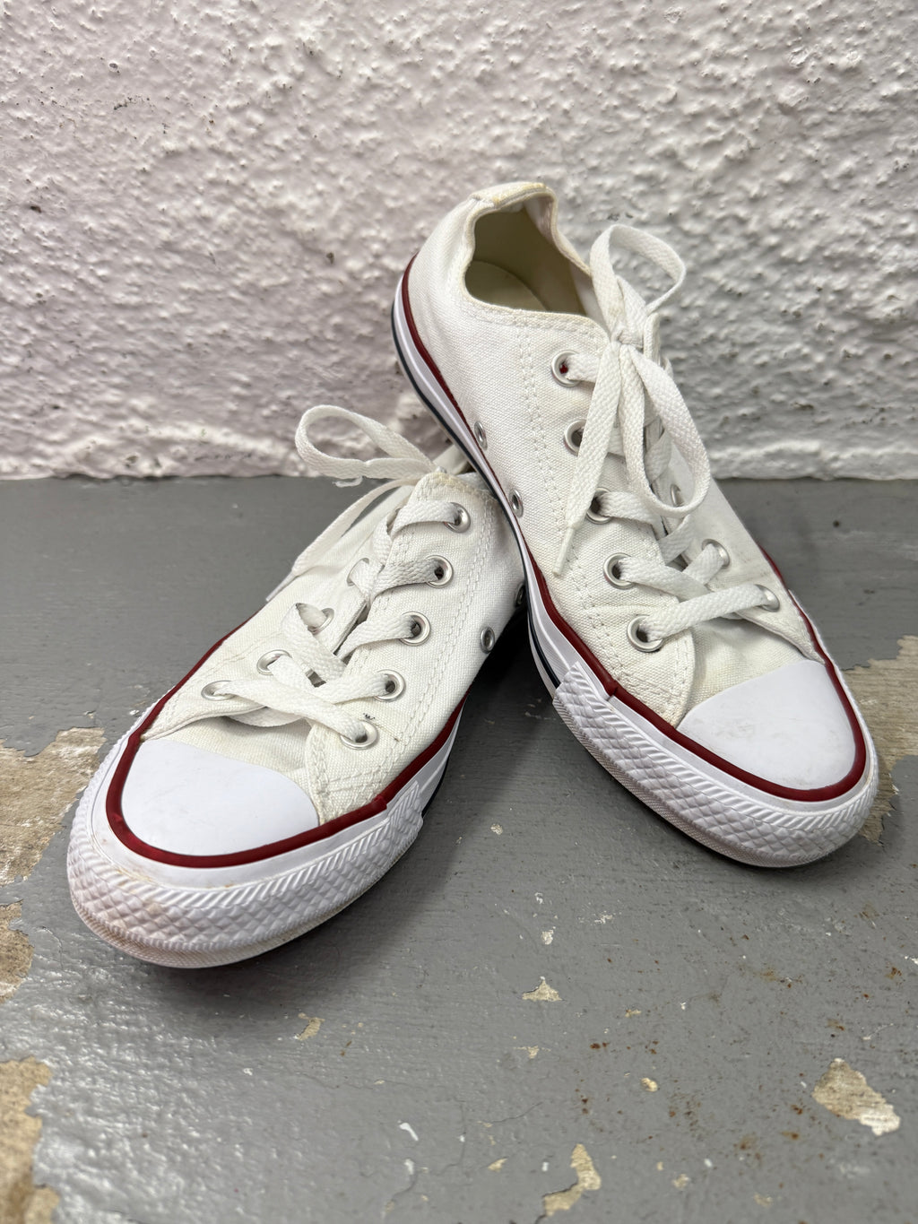 Converse White All Star Trainers Sz 36.5 (Sz 6) 4/8