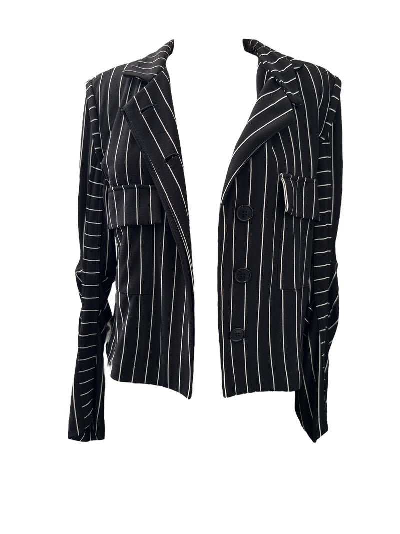 Ricochet Black/White Pinstriped Blazer & Pants Set Sz 6 🩷