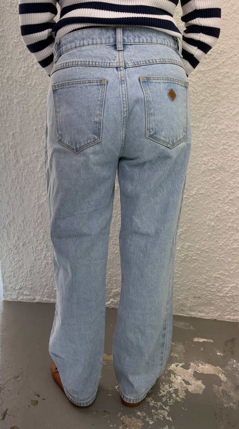 Abrand Light Blue ‘95 Mid Straight Leg No Stretch Soft Denim Jeans Sz 27 (8) 😀10/7