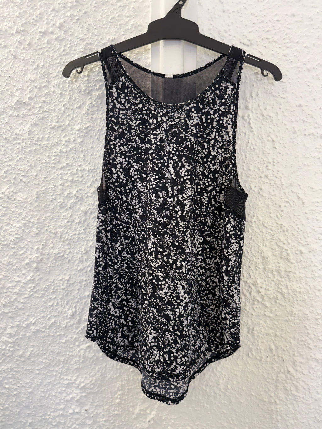 Lululemon Black Dotted Tank No Sz (best fit Sz 8) 😀30/10