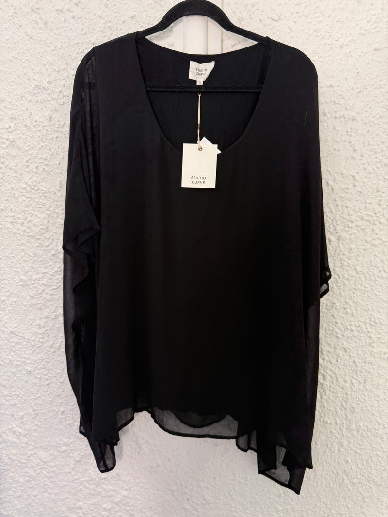 Studio Curve black chiffon overlay top Sz 22 😀4/12