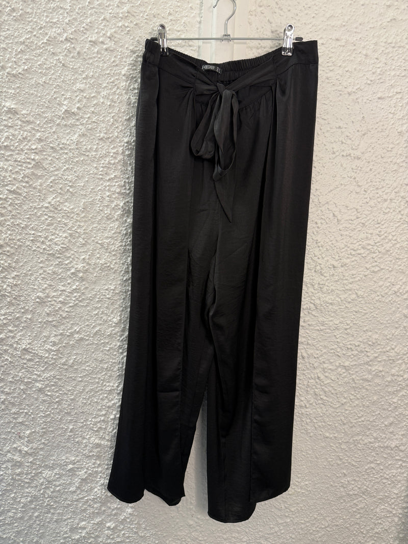 Fate + Becker Black Tie-Front Pants Sz 12 😀8/5