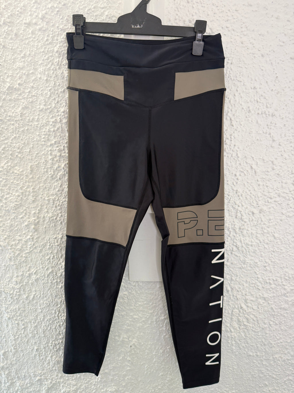 PE Nation Black/Khaki Leggings No Sz (best fit Sz 10)😀18/8