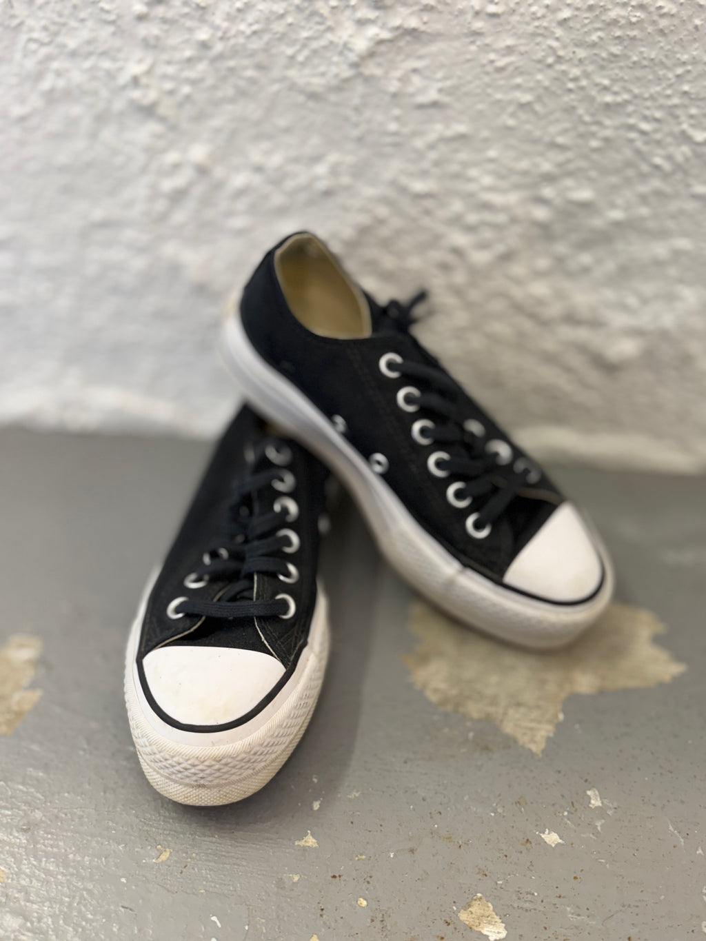 Converse All Star Black/White Platform Sneaker Sz 35😀9/10