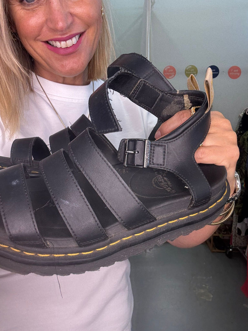 Dr. Martens Airwait Sandals Sz41