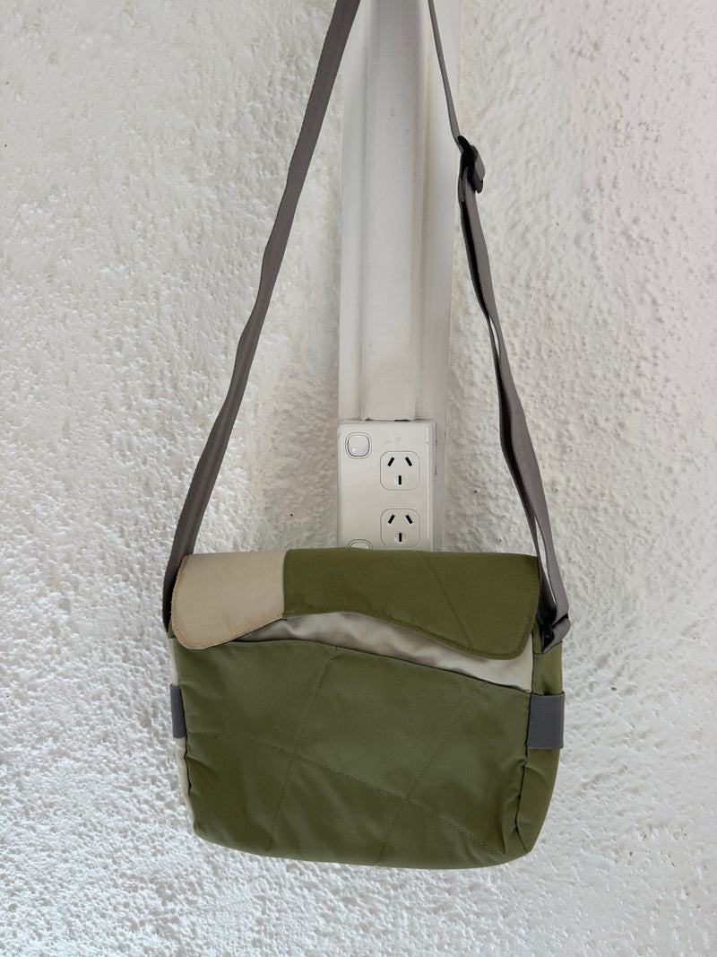 Kathmandu Khaki/Cream Cross-Body Bag  😀1/9