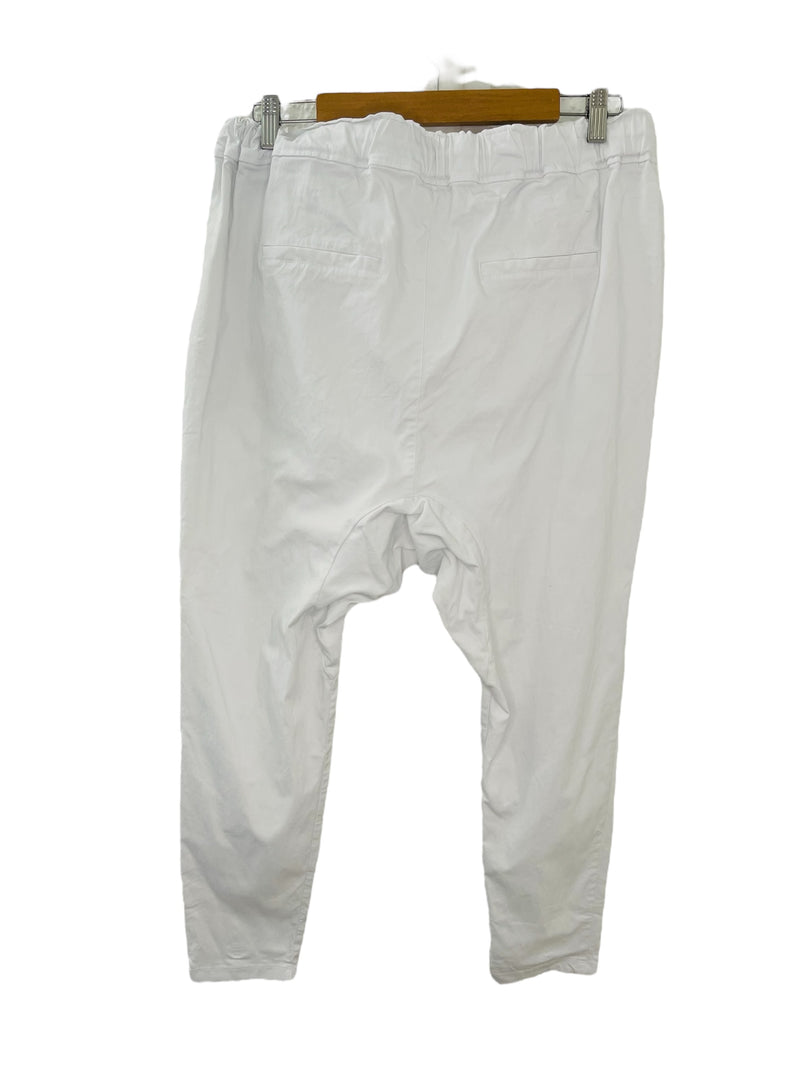 Decjuba White Drop-Crotch Pants Sz 14 💙💙