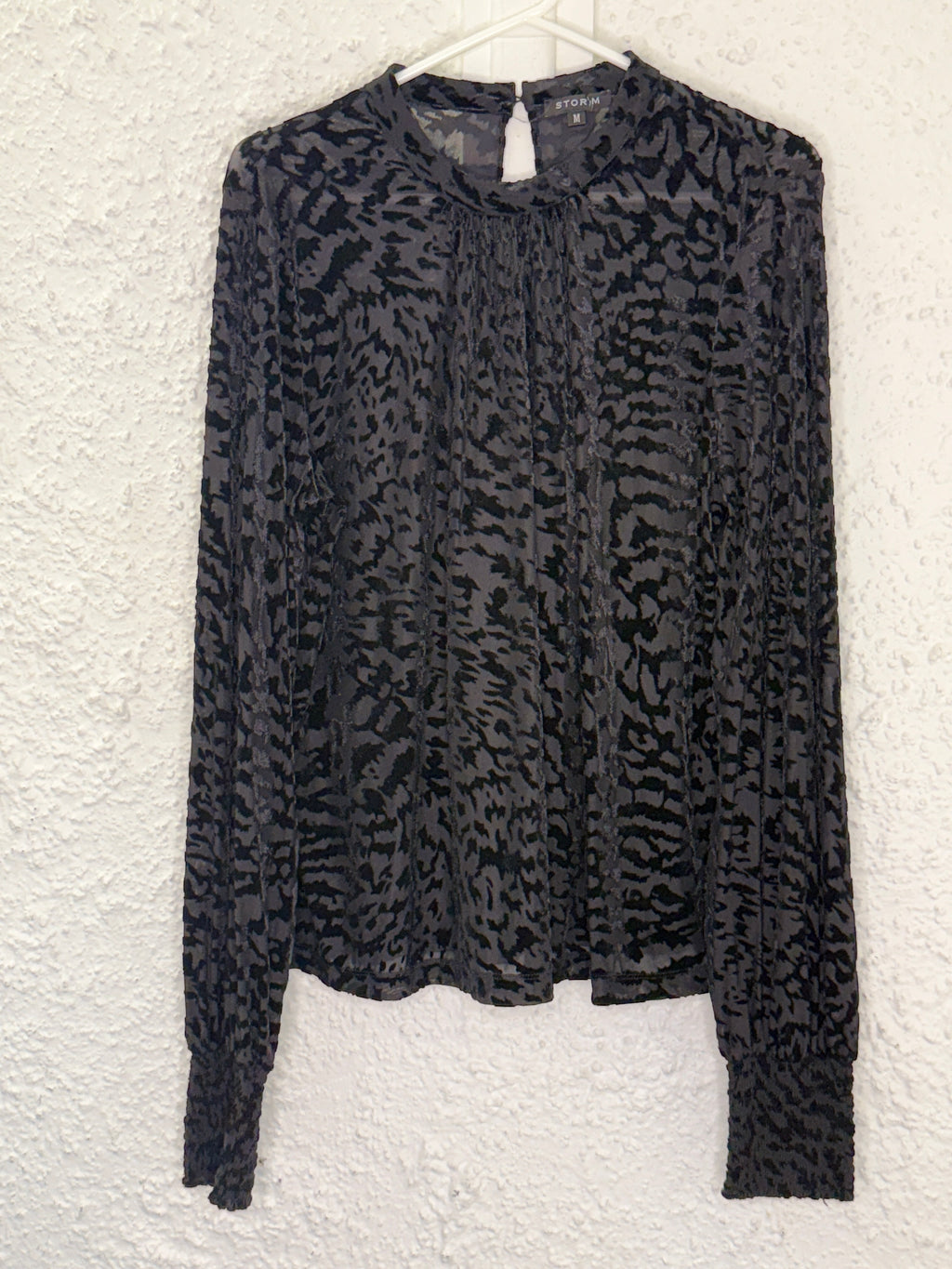 Storm Black Textured Print Top Sz L NEW! 😀25/9