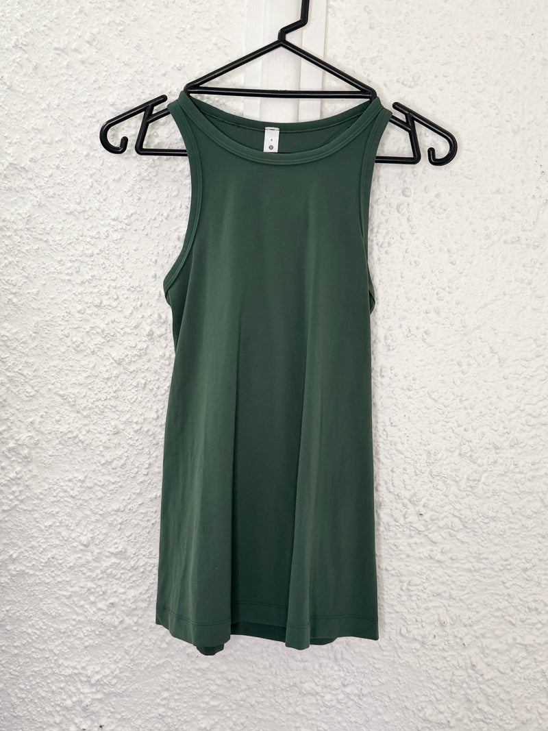 Lululemon Khaki Singlet NZ Sz 10 (best fit Sz 6-8) 😀9/10
