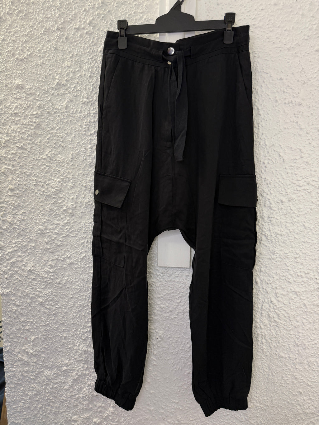 Decjuba Black Drop-Crotch Lyocell Joggers Sz 8😀21/7