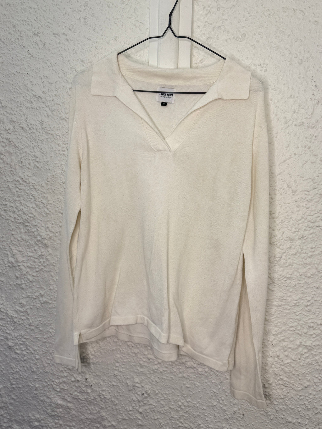 Taylor Sport white cotton top Sz S😀8/12
