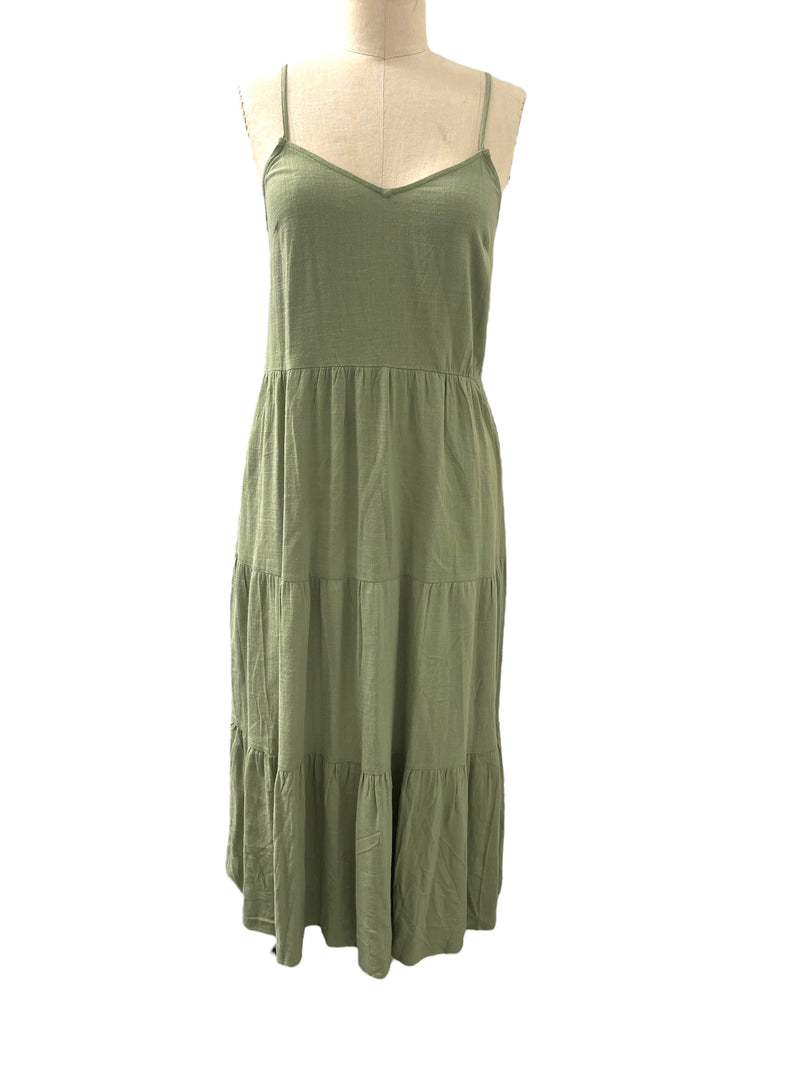 Esther & Co Light Olive Linen Tiered Maxi Dress Sz10 💛