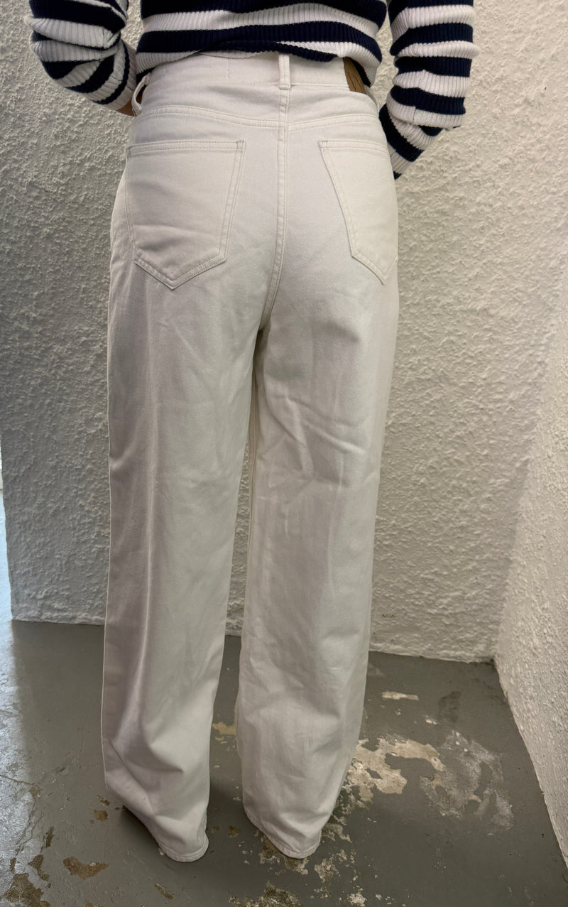 Vero Moda Off-White Flare Soft No Stretch Denim Jeans Sz W27”/L 32”😀10/7