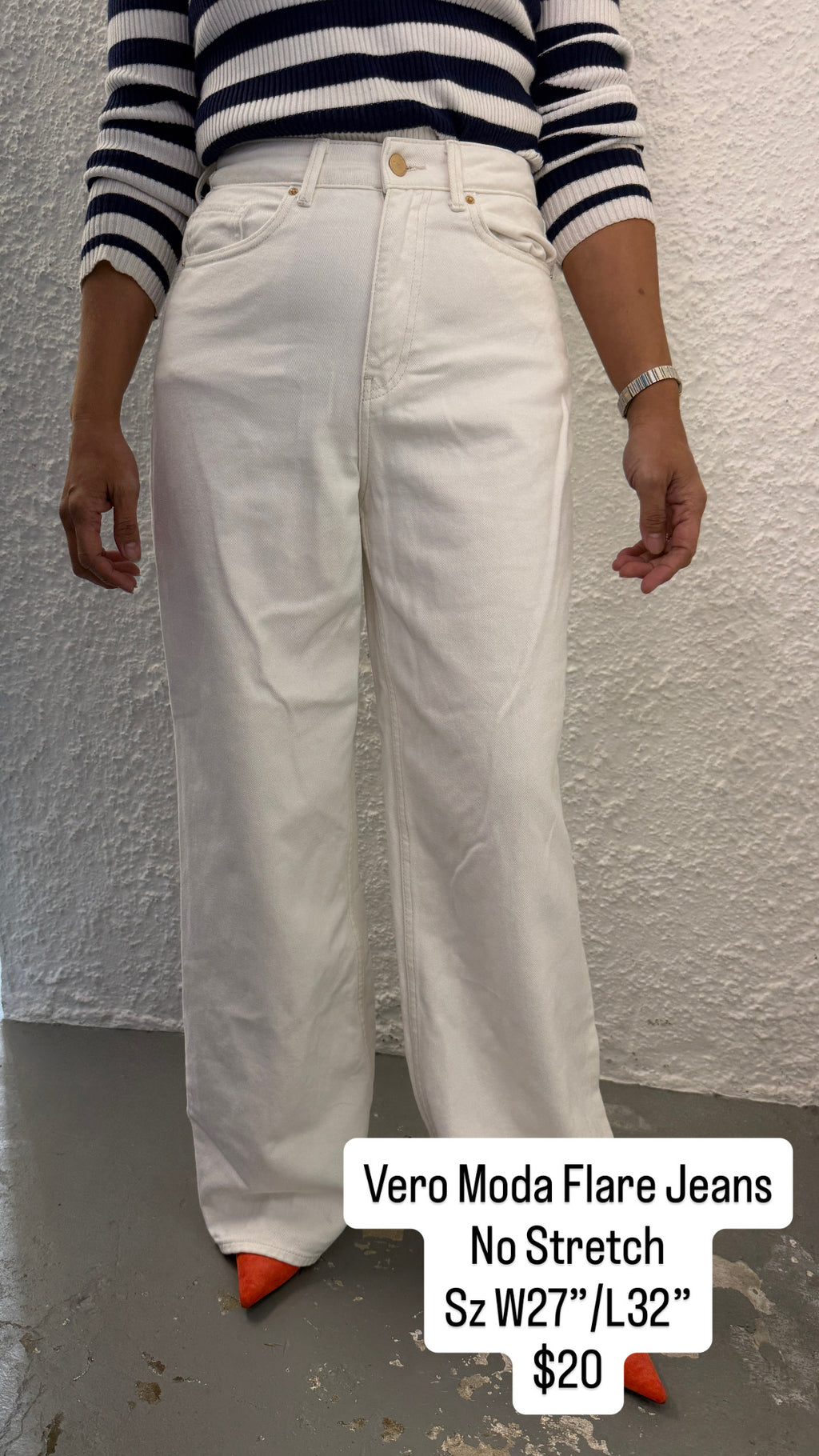 Vero Moda Off-White Flare Soft No Stretch Denim Jeans Sz W27”/L 32”😀10/7