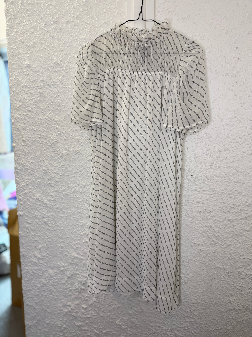 Moochi sheer white/black logo dress Sz 8 27/11