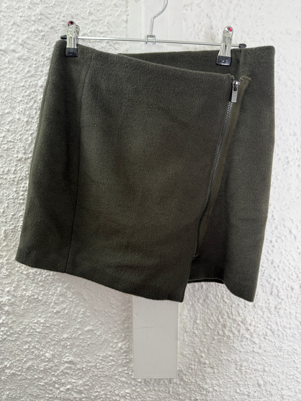Storm Khaki Wool Skirt Sz 6😀9/6