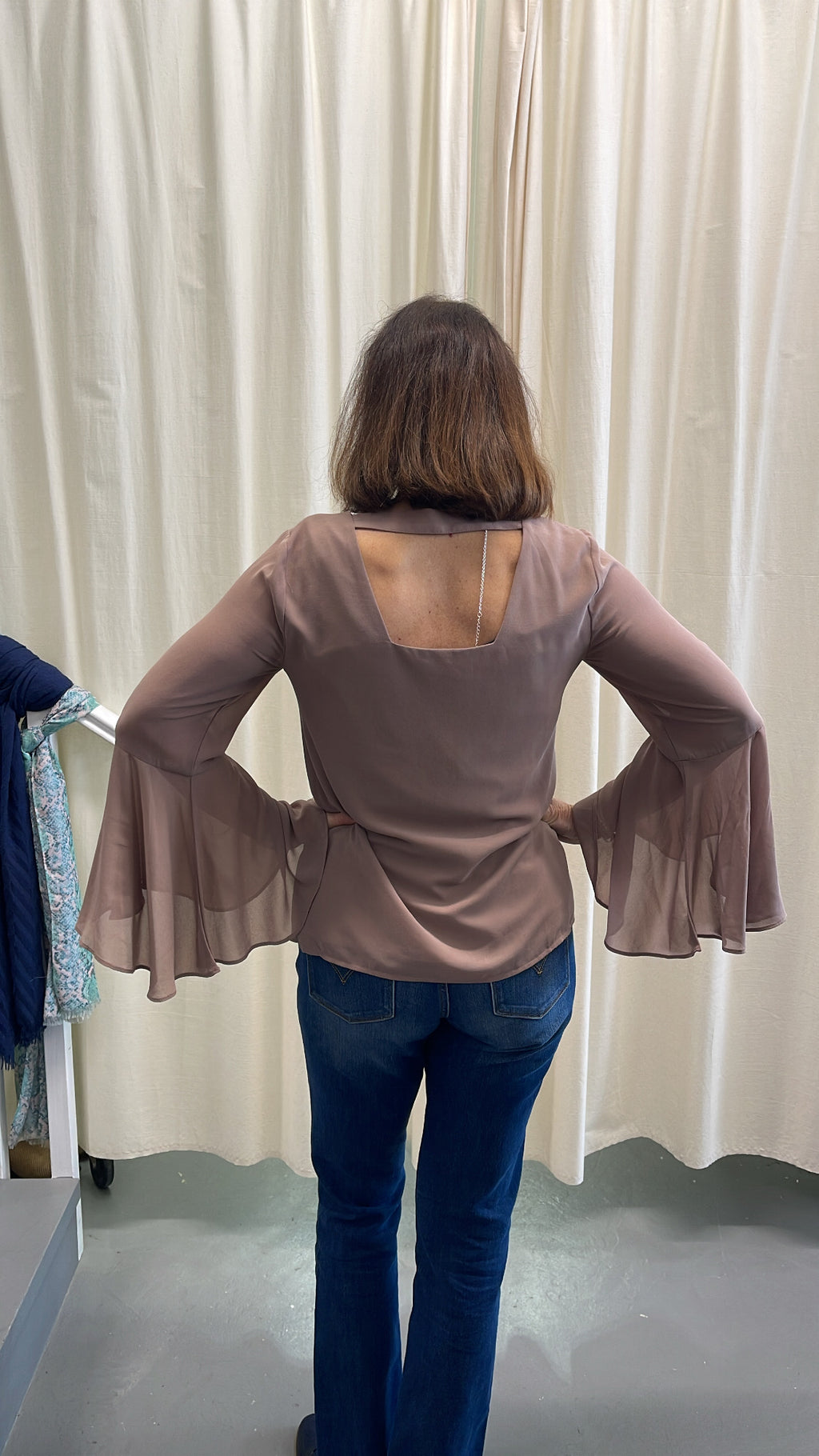 Augustine Taupe Bell Sleeve Top Sz S