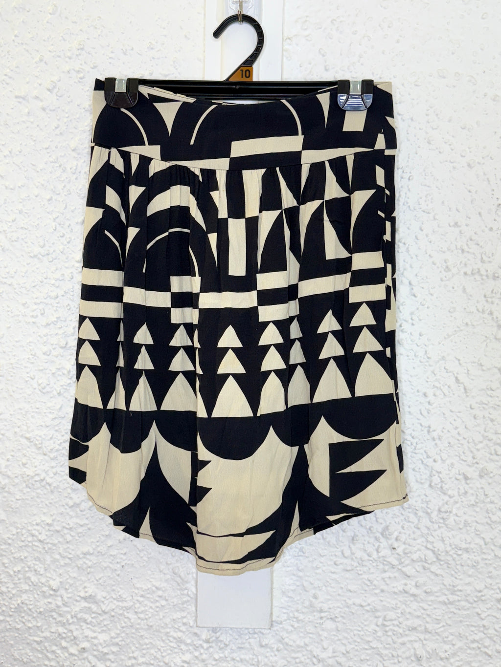 Storm Black/Beige Viscose Geometric Print Skirt Sz 6😀29/9