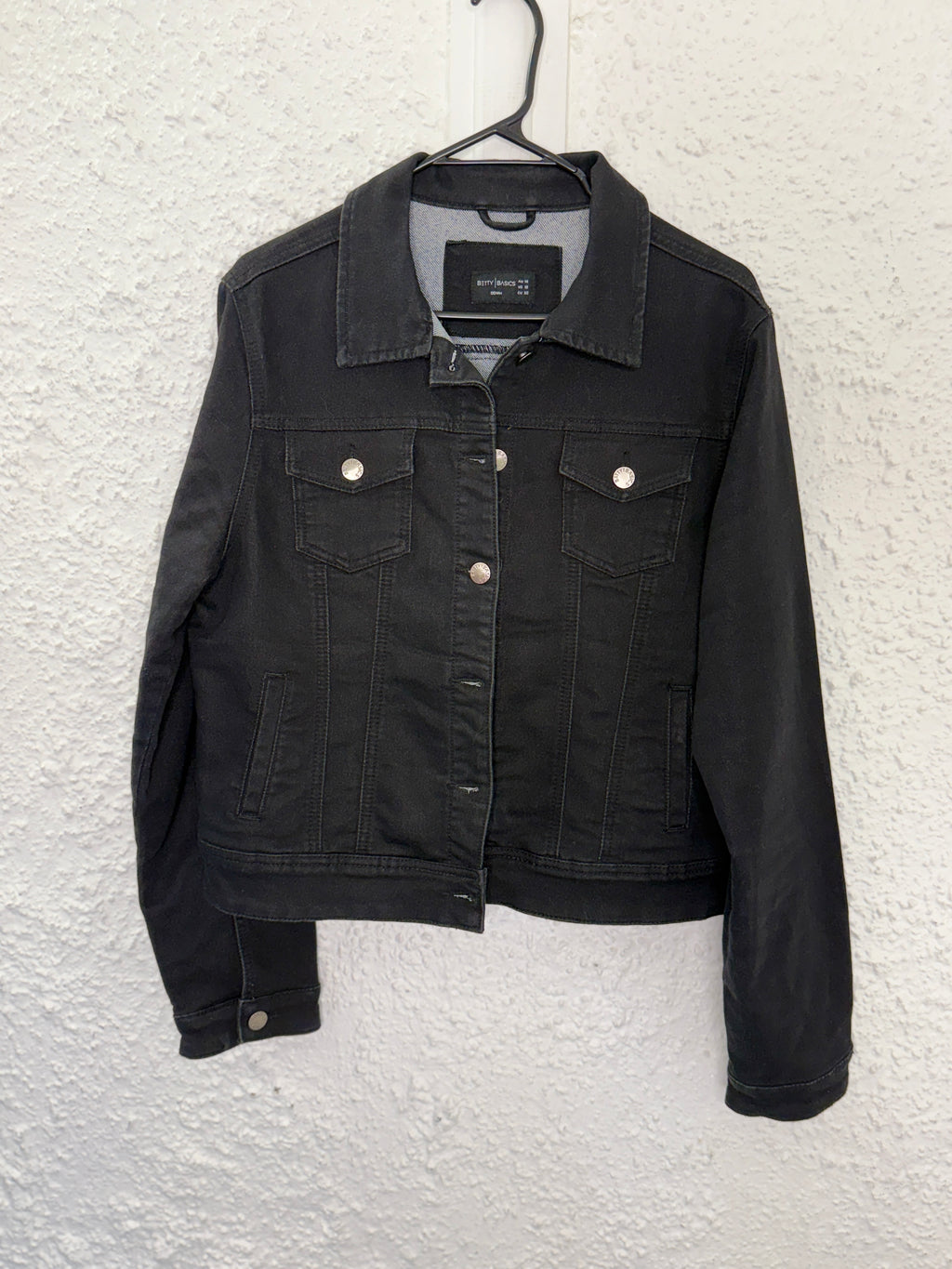 Betty Basics Black Denim Jacket Sz 10😀13/10
