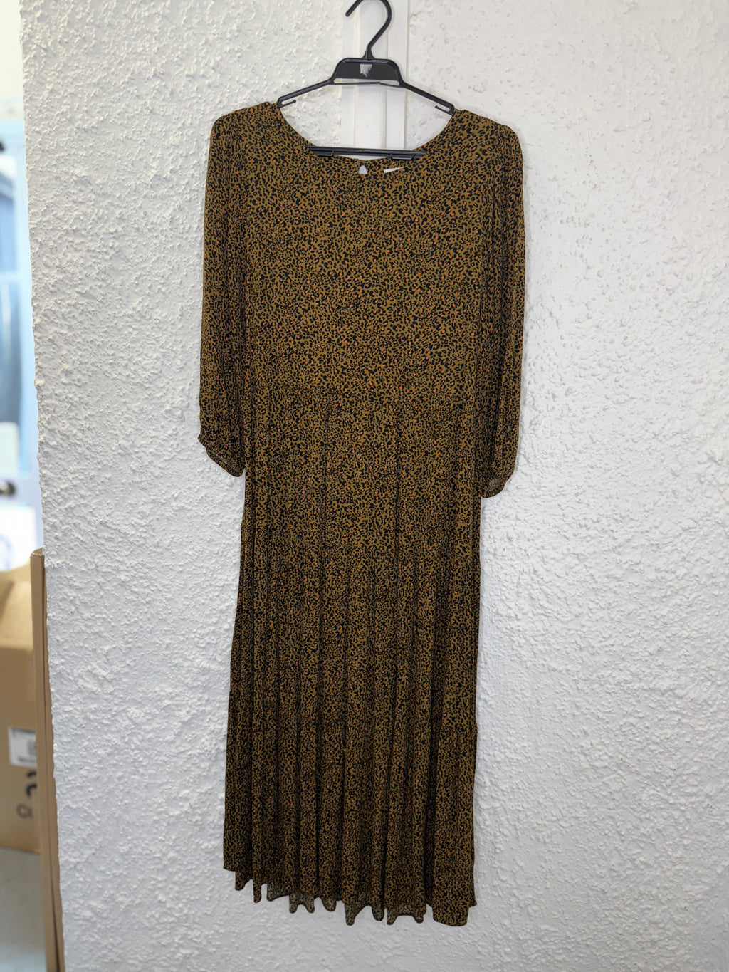 Whistle khaki viscose animal print tiered dress Sz 10 27/11