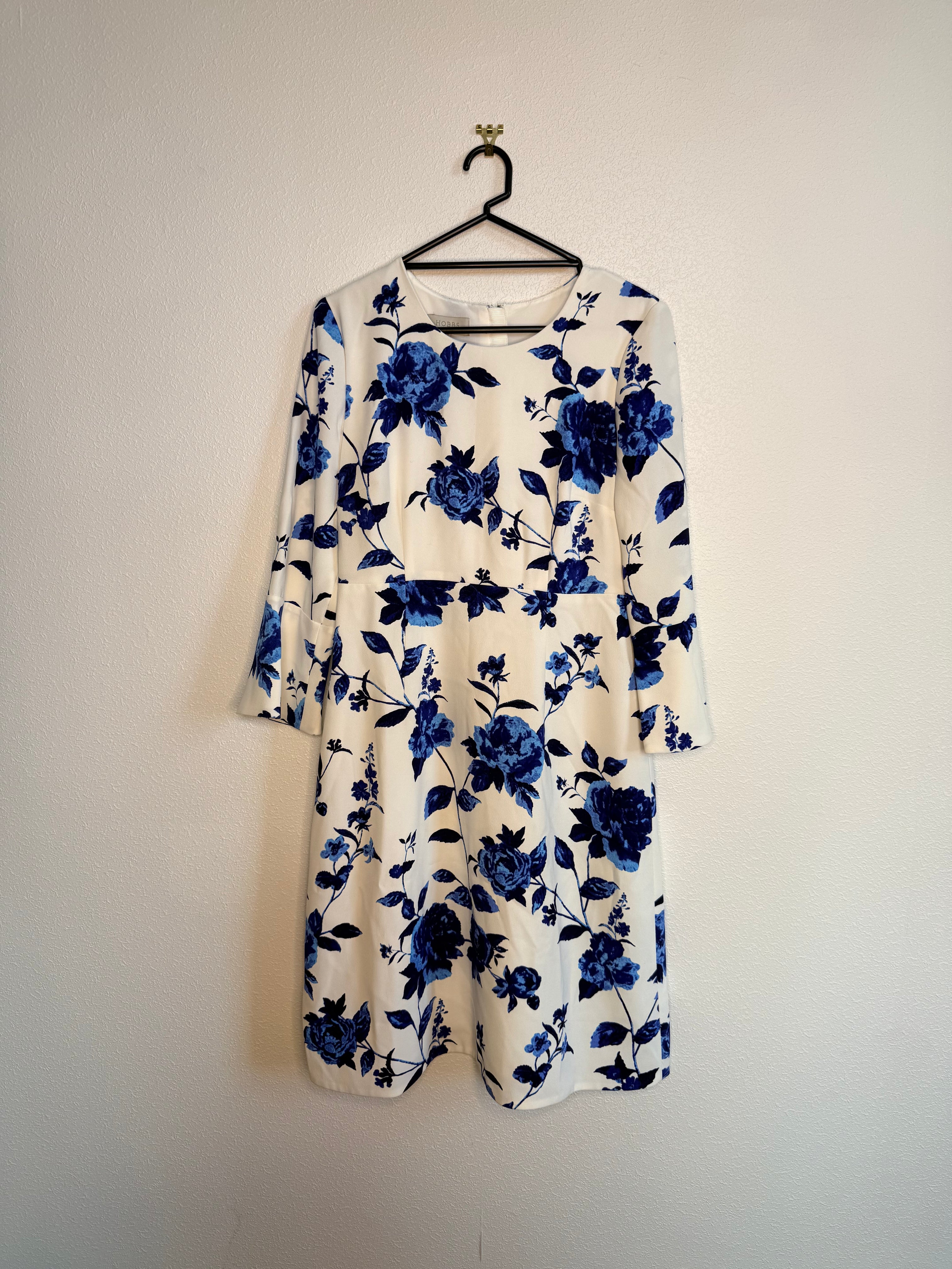 Hobbs London white/blue floral dress Sz 10😀11/5/26 – Everlasting