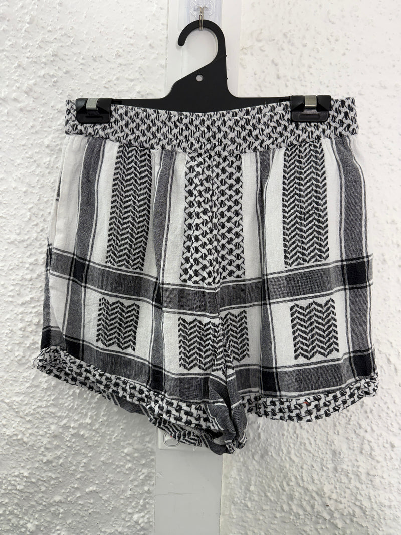 Cecile Copenhagen Black/White Cotton Shorts Sz S😀11/9
