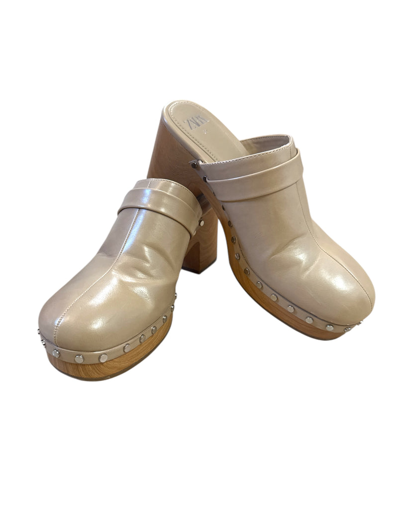 Zara Beige Clogs Sz 39💜