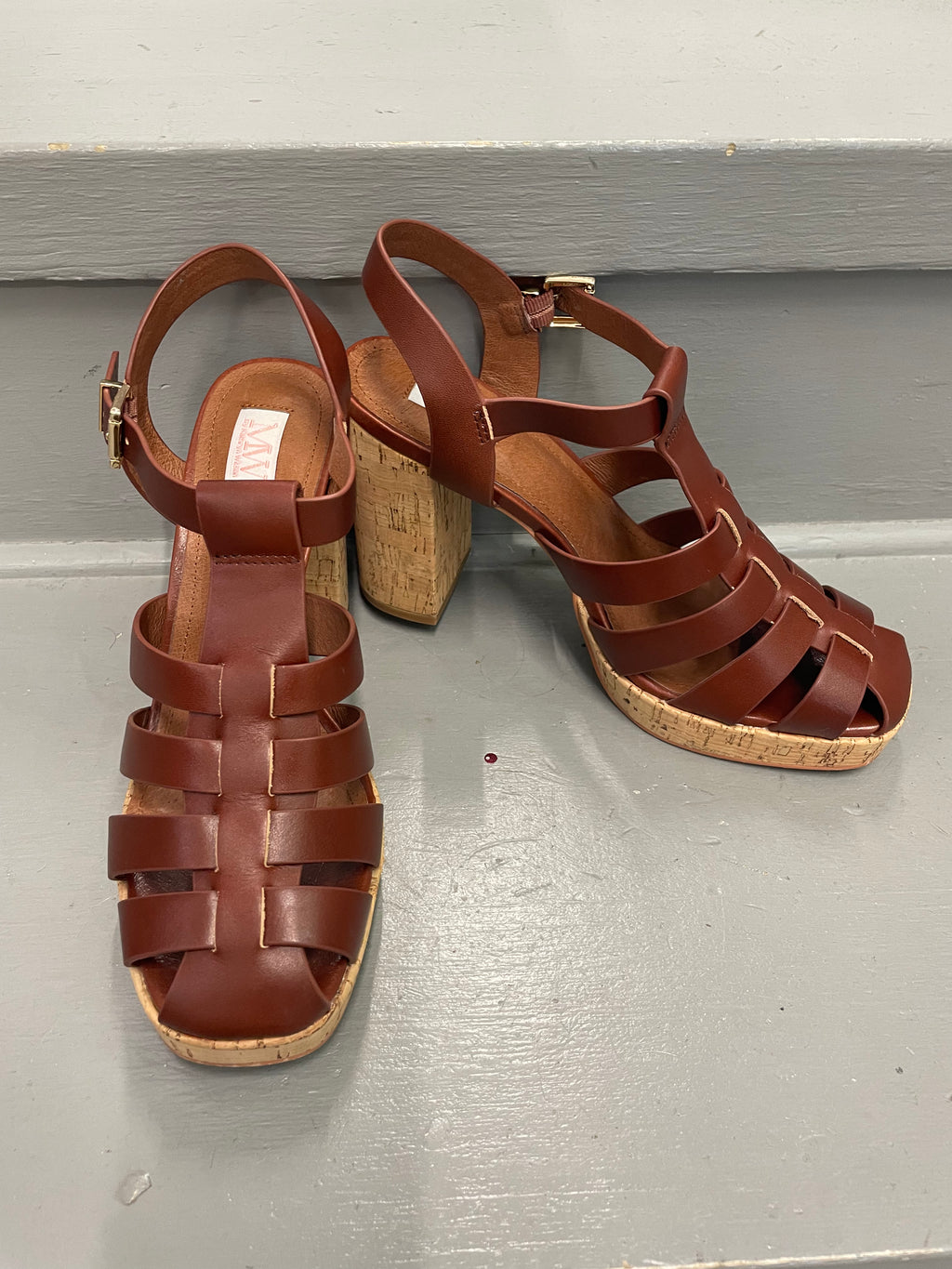 MW by Kathryn Wilson Mandy Sandal Walnut Sz38